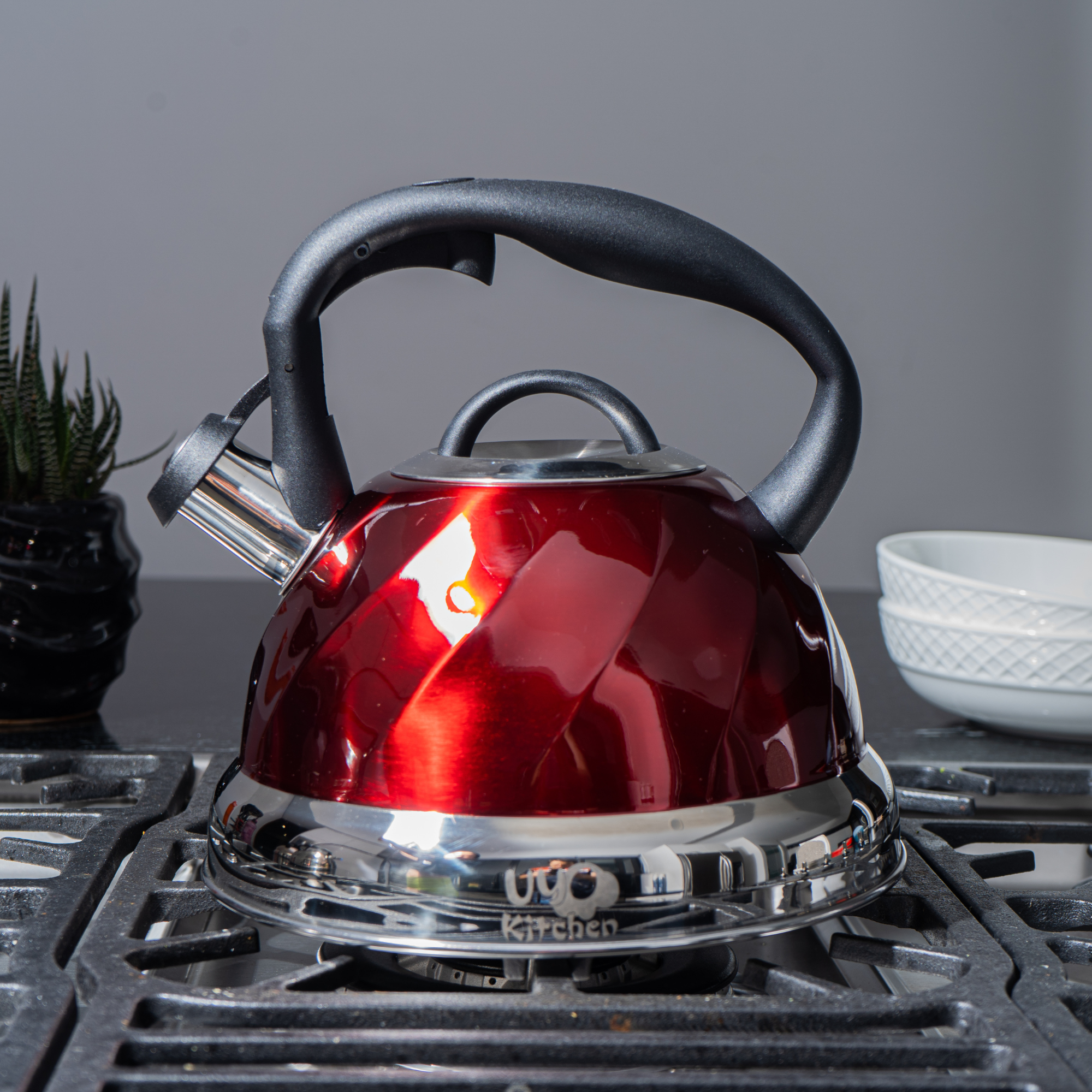 Tetera de Acero Inoxidable Texturizada 3L con Mango Anticalor y Apertura Segura UYO-TET-W - Red